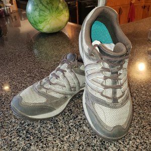 Chaco Zora Hiking Shoe - Women's 7